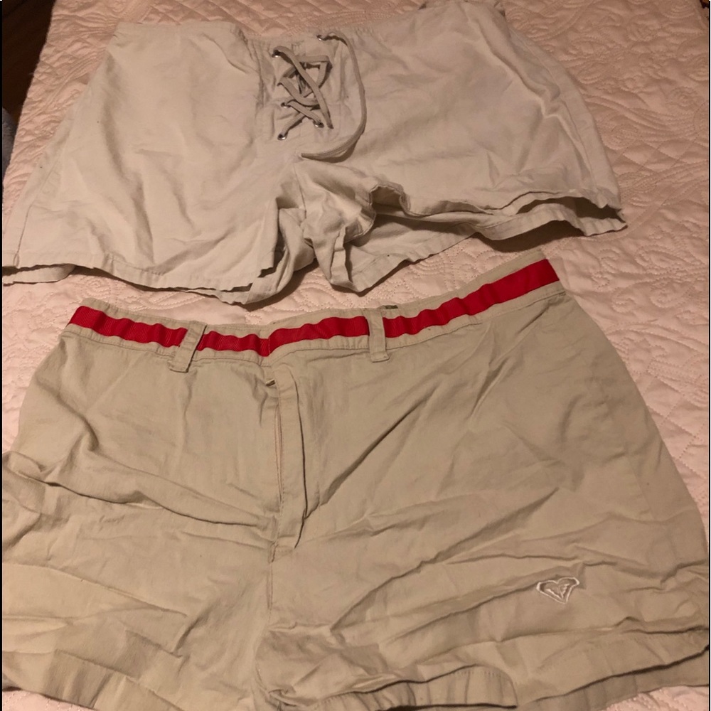 2 pairs Y2K short shorts khaki vintage